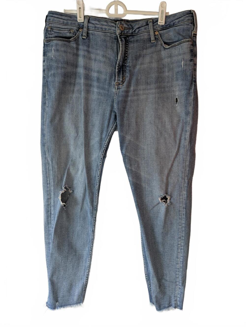 Silver Jeans Co Distressed High Note Skinny Jeans